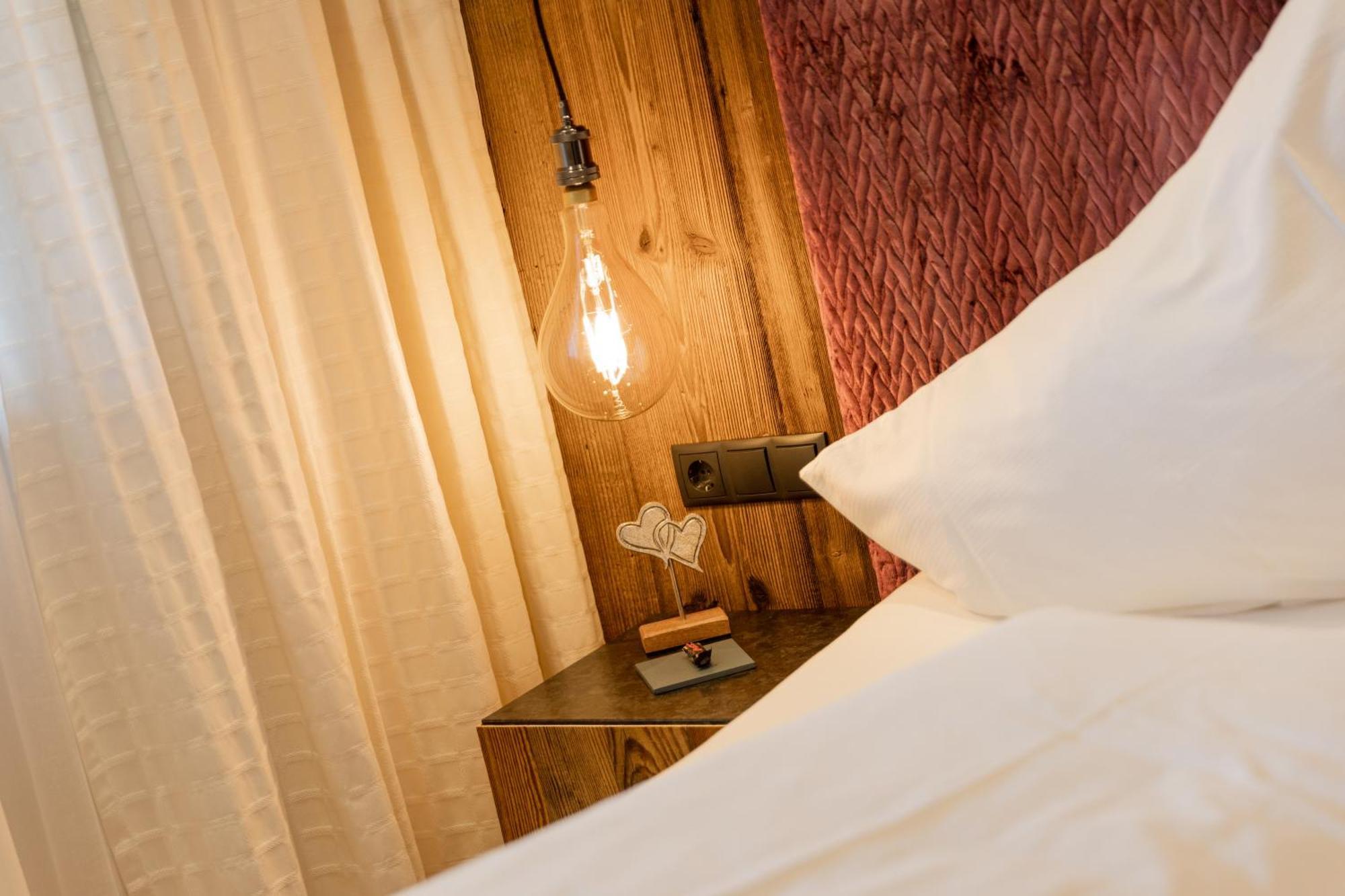 Hotel Garni Jagdhof Целль-ам-Ціллер Екстер'єр фото